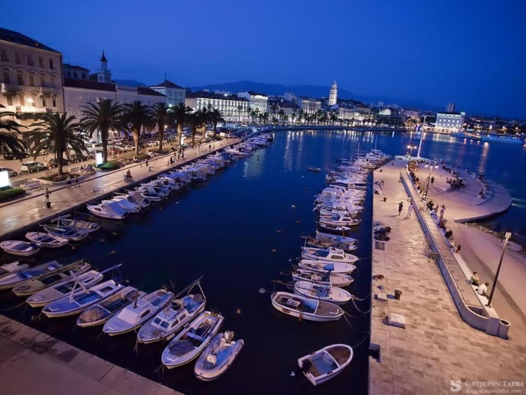 Apartment Dalmatinos Split Znjan Esterno foto