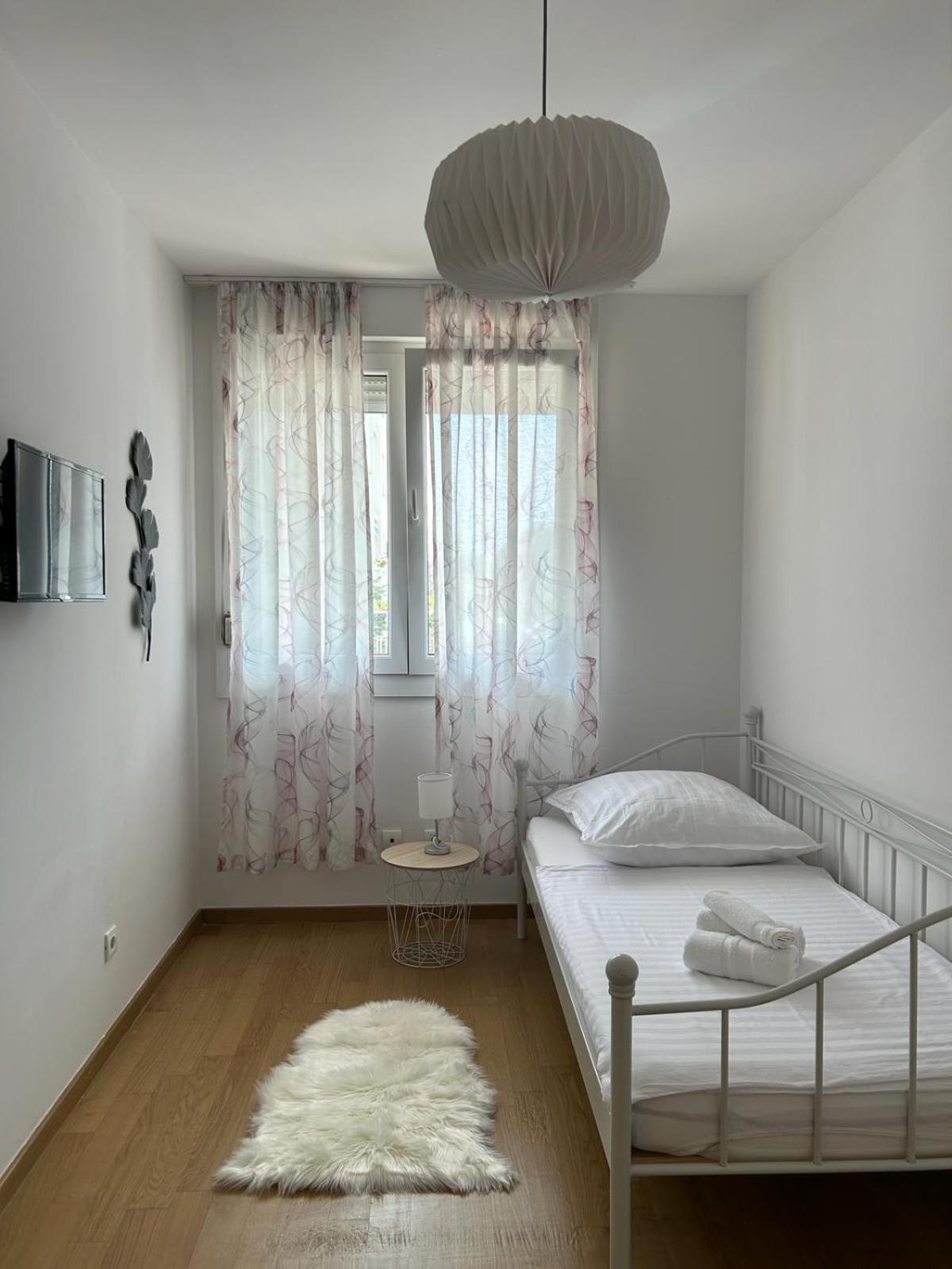 Apartment Dalmatinos Split Znjan Esterno foto