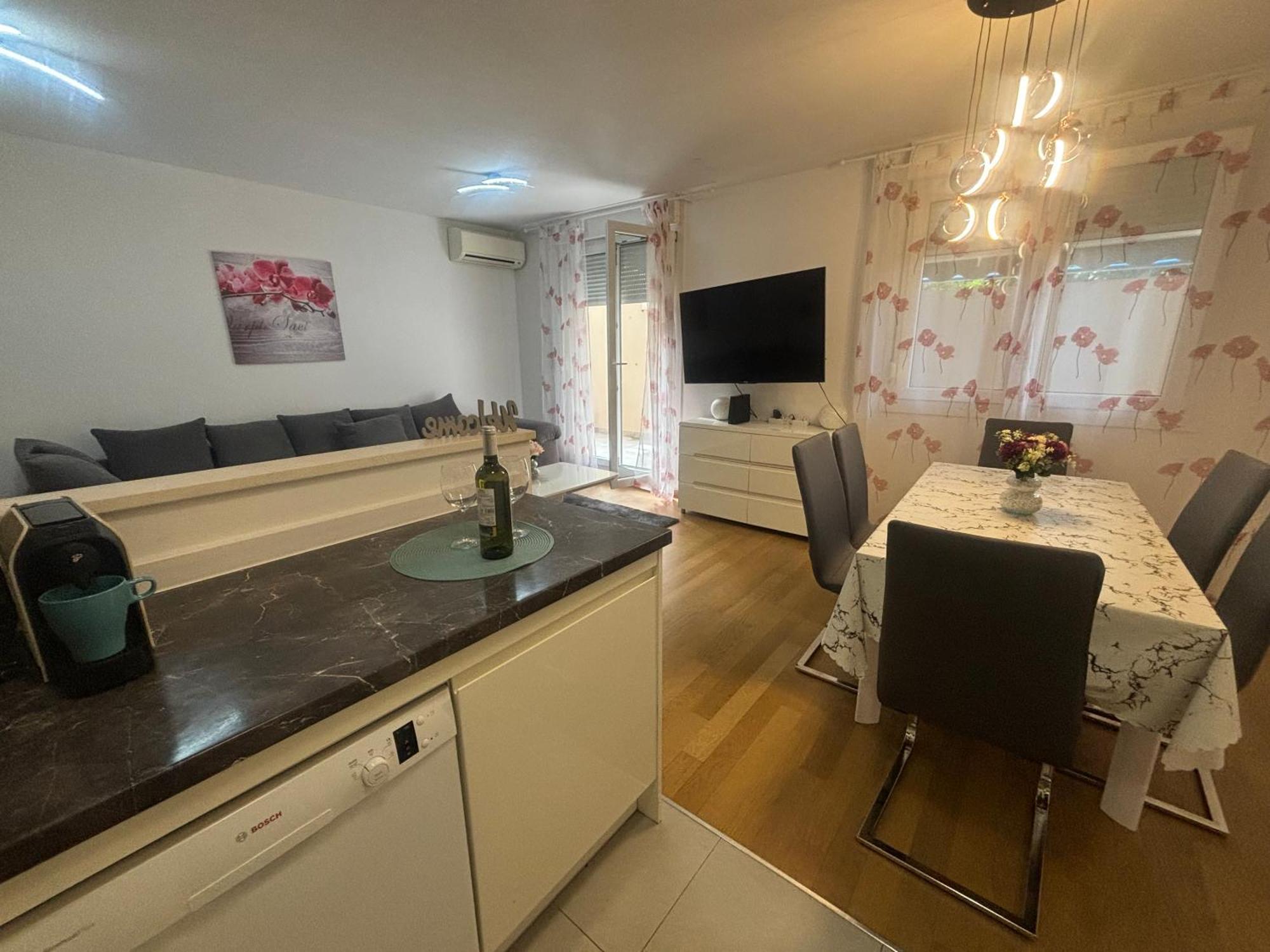 Apartment Dalmatinos Split Znjan Esterno foto