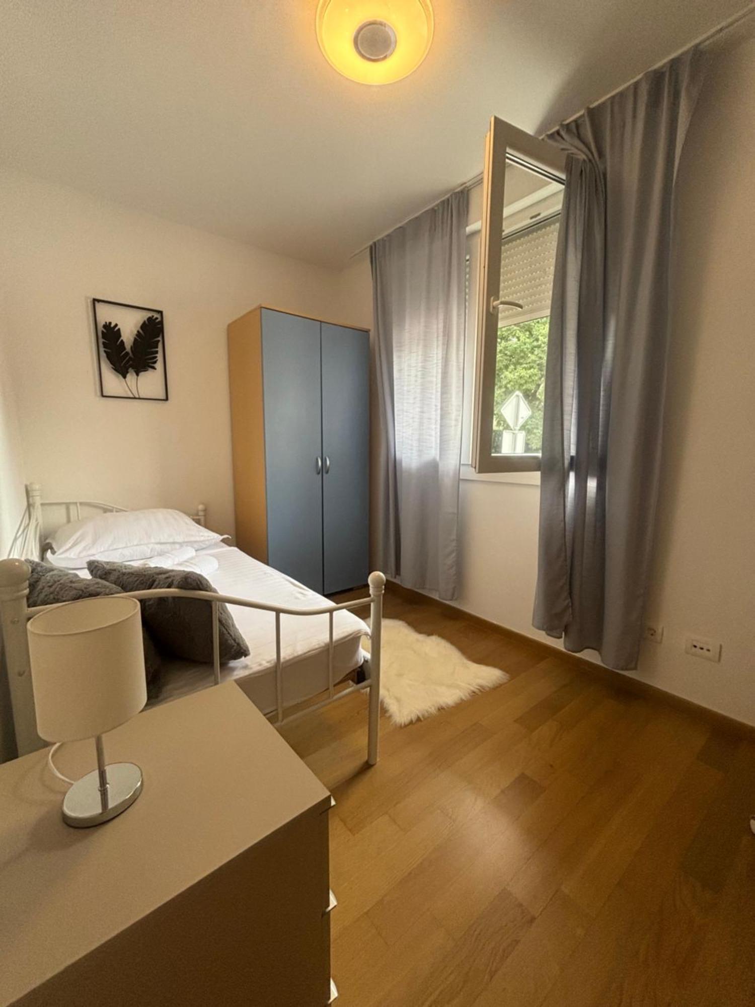 Apartment Dalmatinos Split Znjan Esterno foto